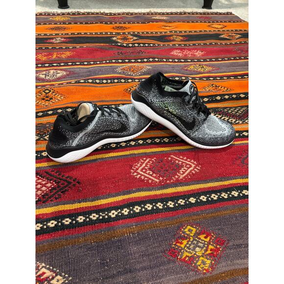 Nike Free RN Flyknit 2018 - Picture 1 of 7